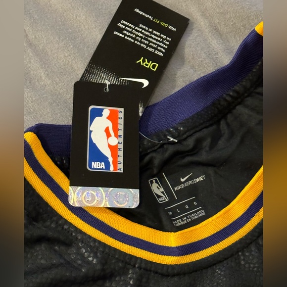 Kobe Bryant Mamba Lakers Jersey - Picture 7 of 12